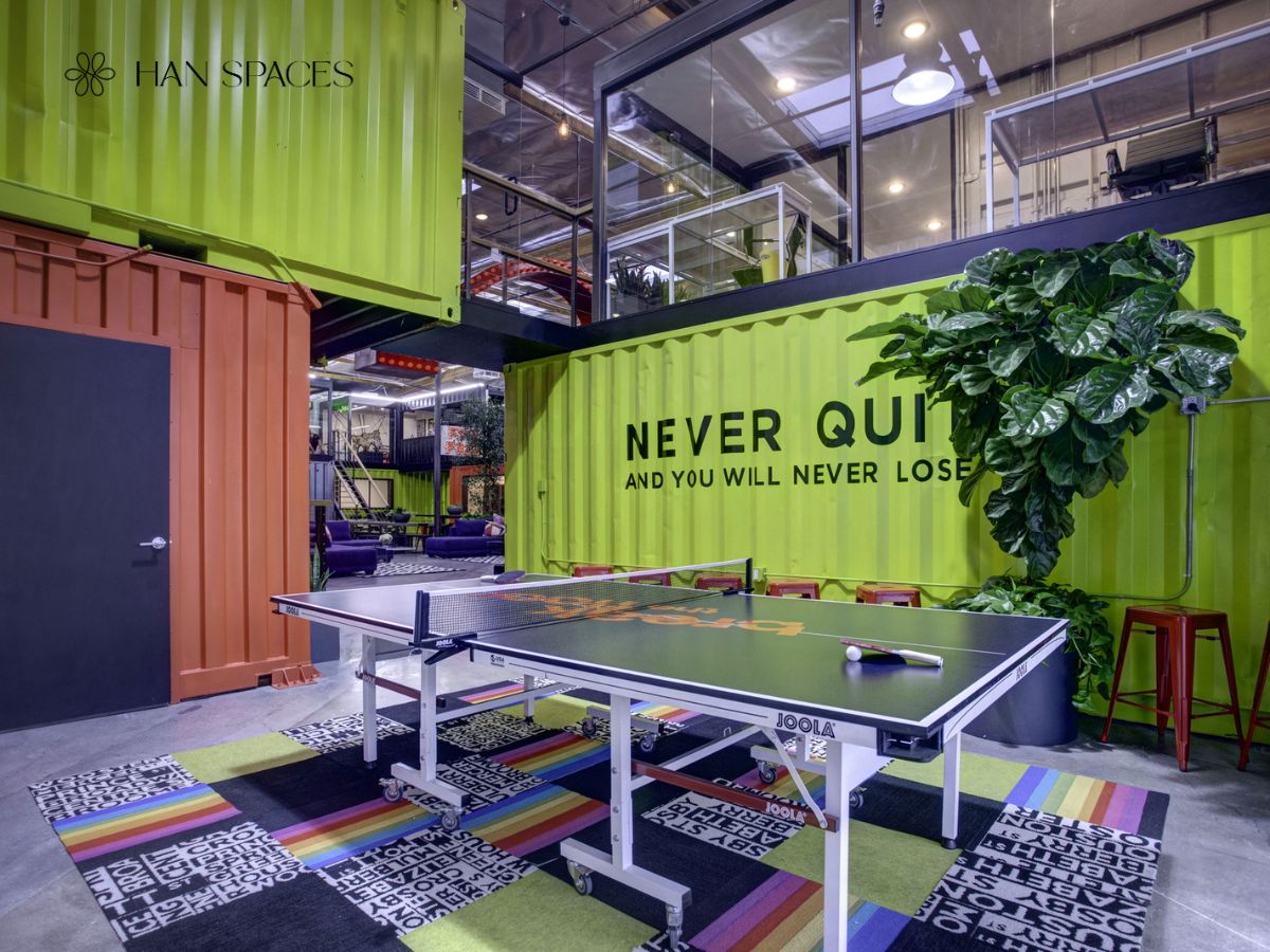 van-phong-nha-may-phong-cach-industrial-voi-vat-lieu-tho-moc-dac-trung