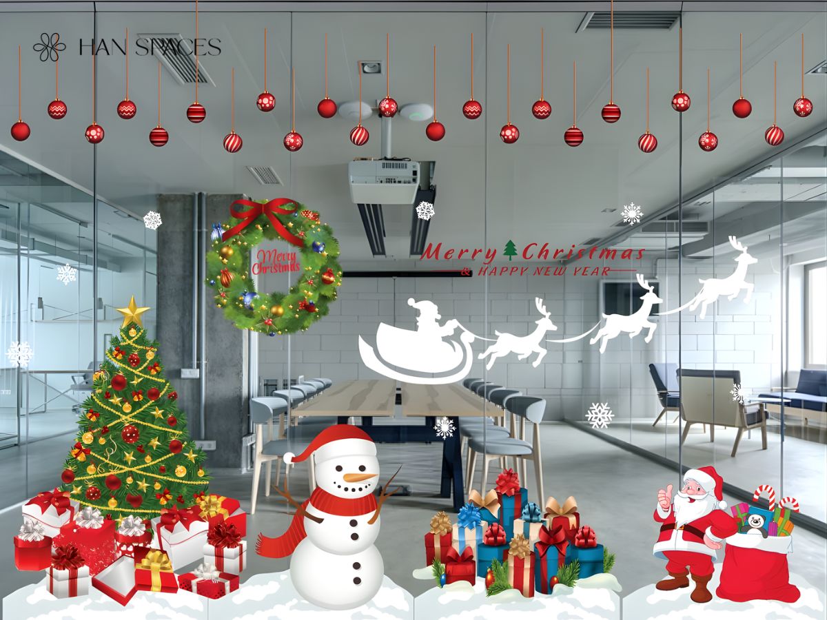 trang-tri-cua-kinh-voi-decal-bong-tuyet-cay-thong-ong-gia-noel