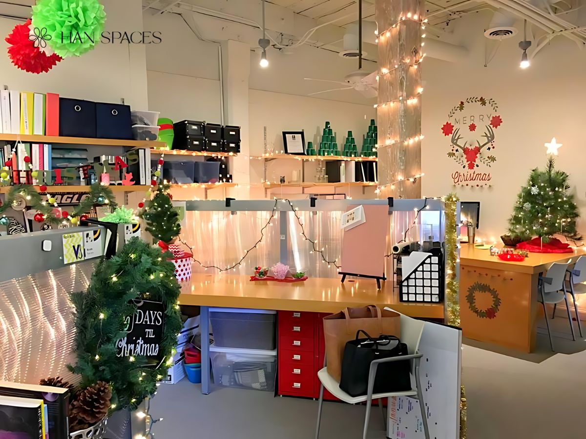 goi-y-mau-trang-tri-van-phong-noel-vui-tuoi