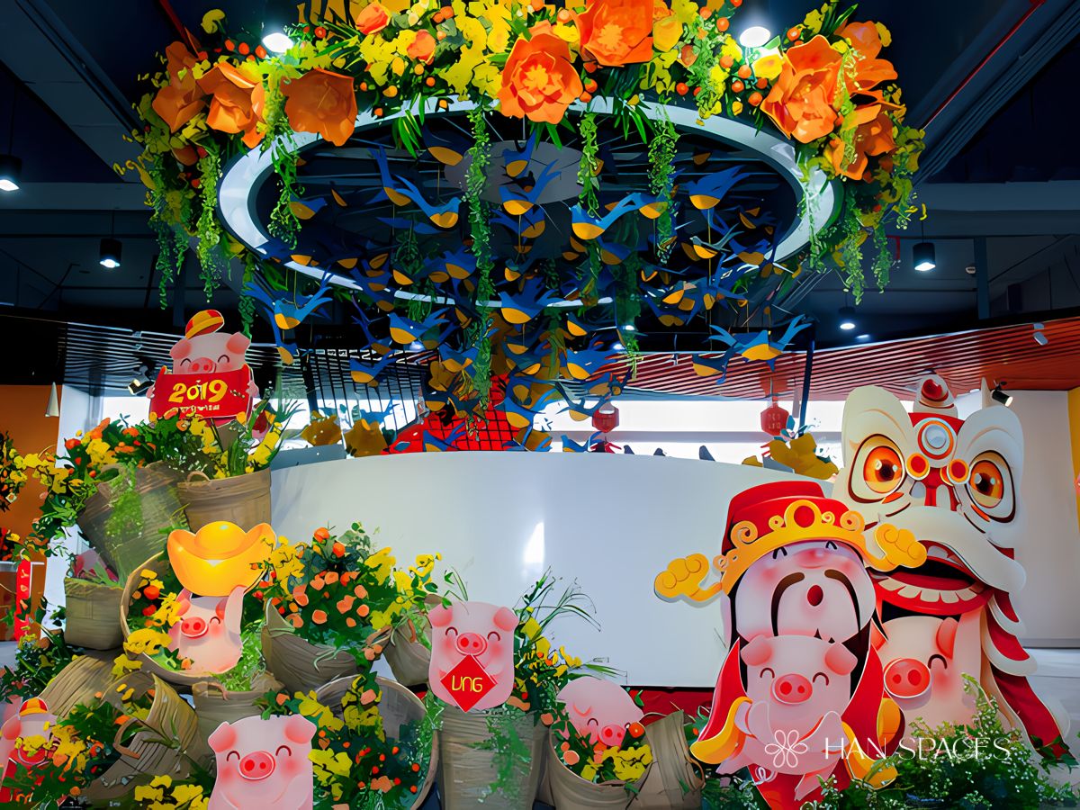 goi-y-mau-trang-tri-van-phong-tet-cuc-ky-sang-trong