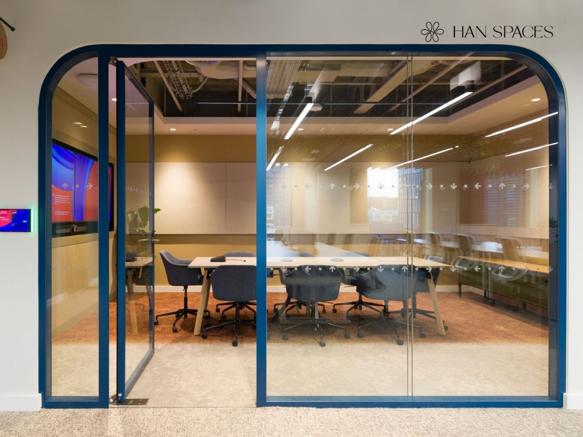 phong-hop-truc-tuyen-phuc-vu-cac-cuoc-hop-tu-xa