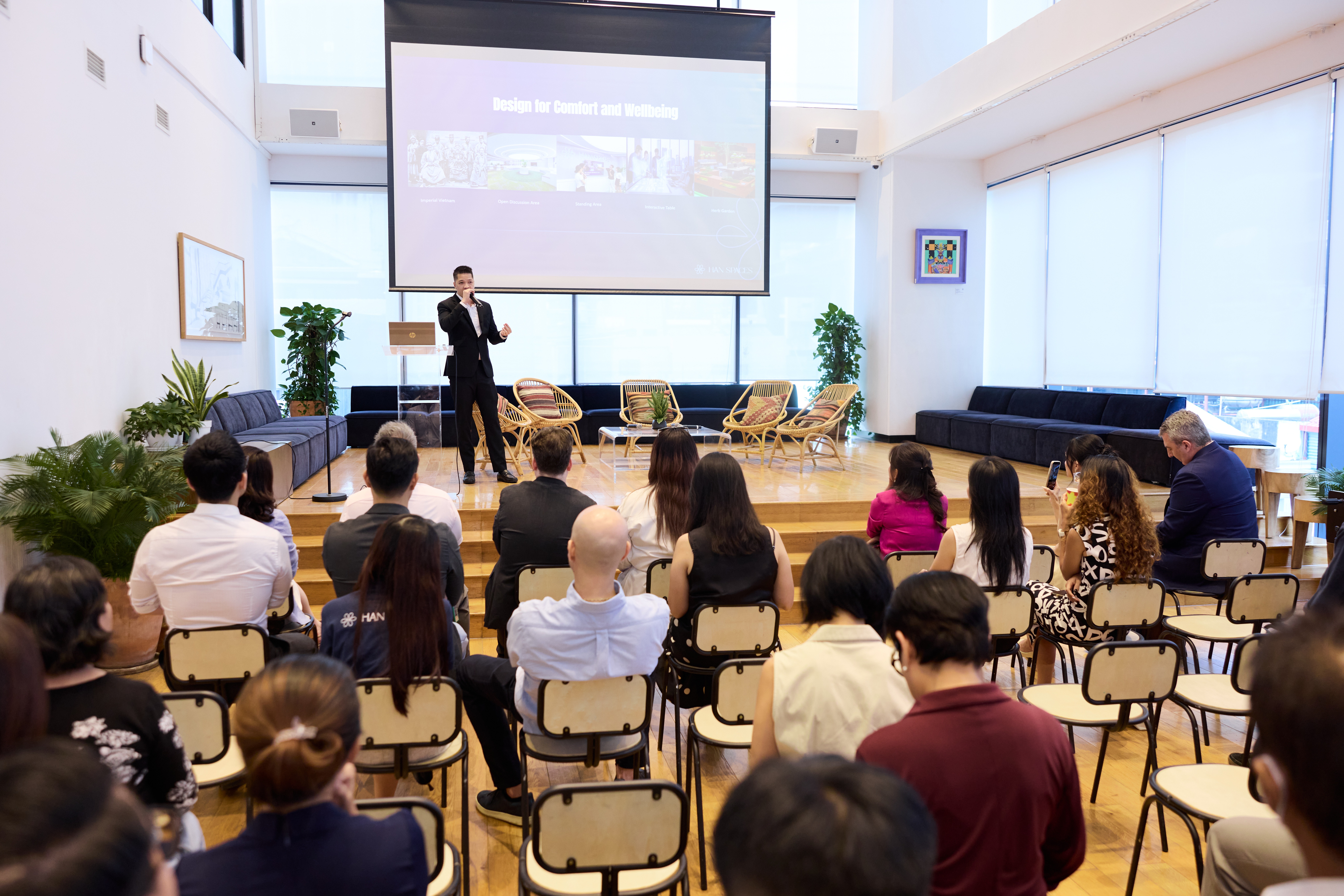 Mr. Tommy Tran shared HAN Spaces' perspective on creating workplaces that align business objectives with employee experience